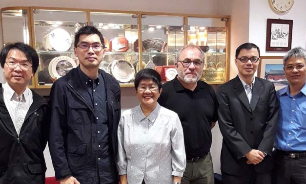陈礼裕博士与认证团队访问香港