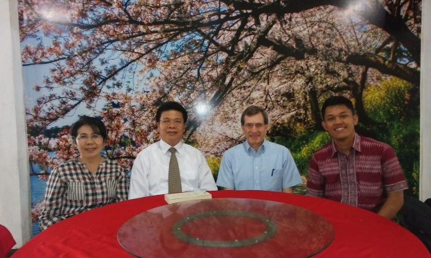 Dr Jeffrey Truscott in Indonesia